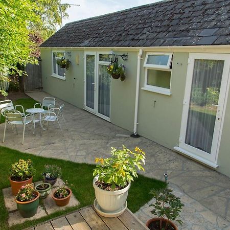 Bramlies Bed & Breakfast Dorchester Exterior photo